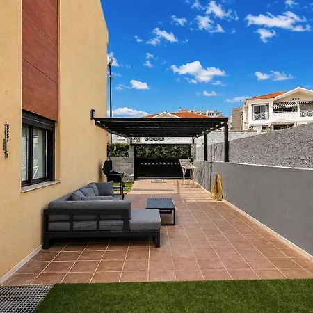 Pensión Guestready - Datana With Pool
